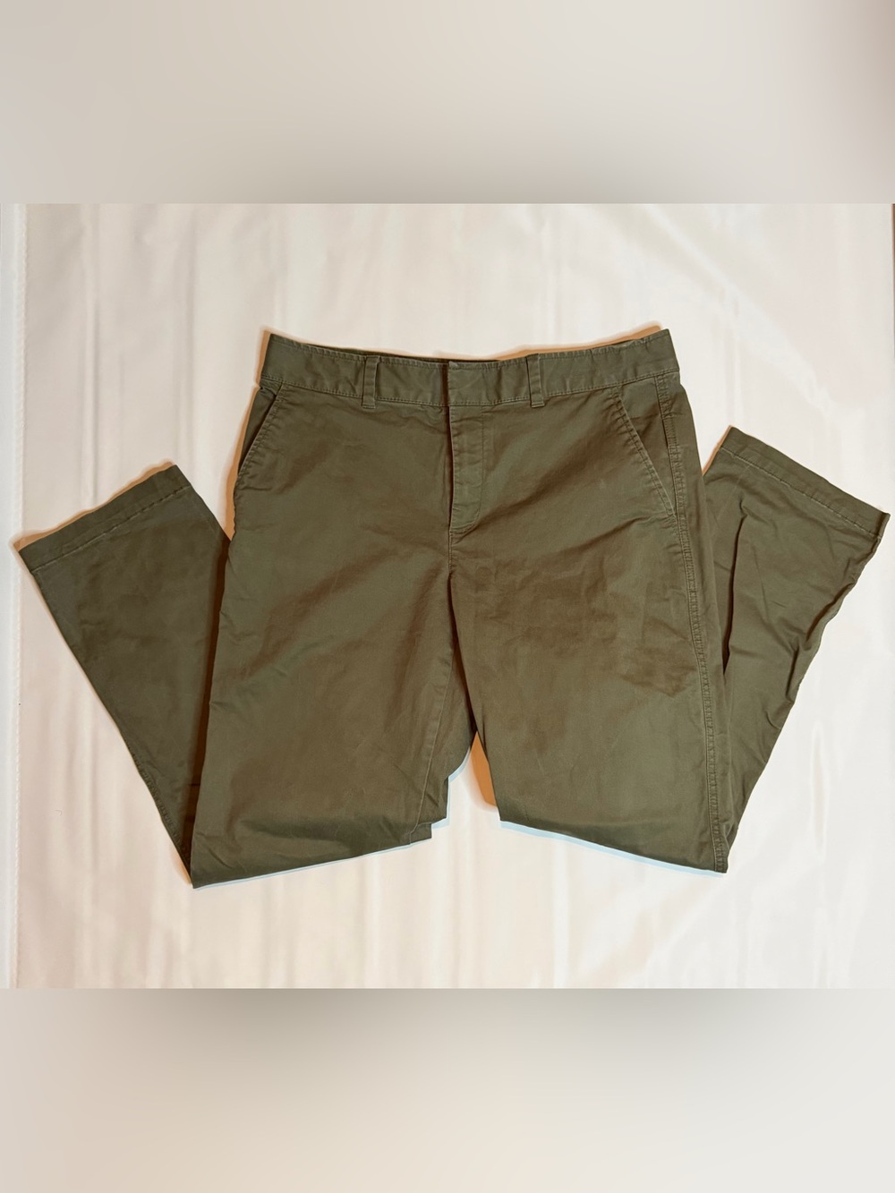 GAP Women’s Olive Chino “Straight Khaki” Pants Size 12